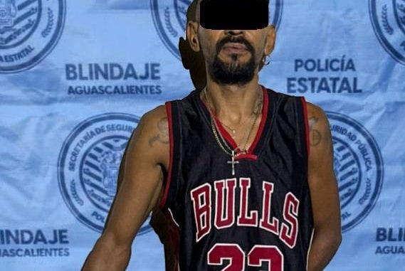 Policía Estatal detiene a sujeto por posesión de droga