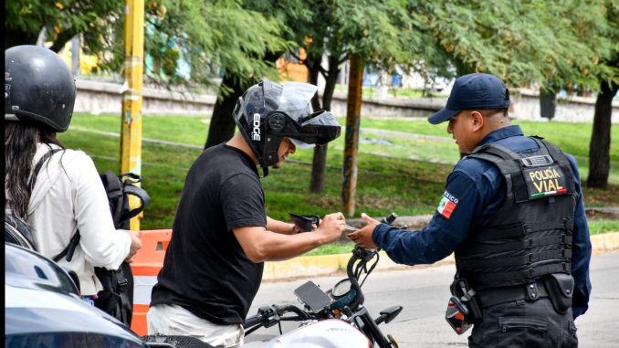 Refuerza Policía Municipal Operativo de Revisión a motociclistas