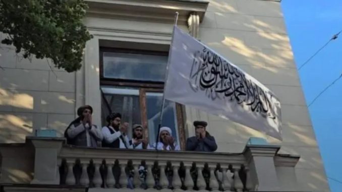 Rusia, el primer país que reconoce a los talibanes como gobierno legítimo en Afganistán