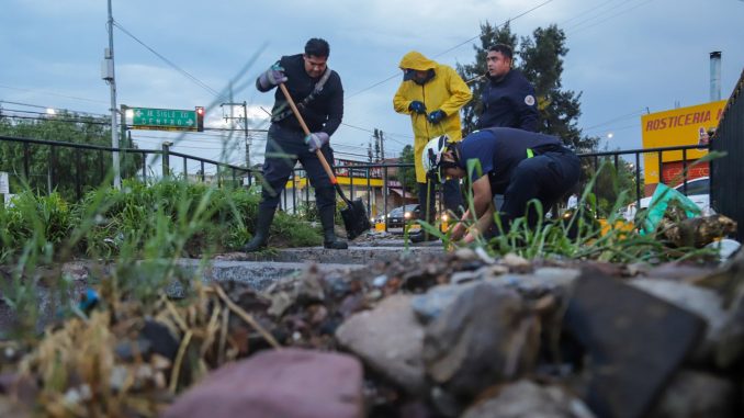 Realizó Protección Civil Municipal acciones preventivas en canal de la colonia La Estrella
