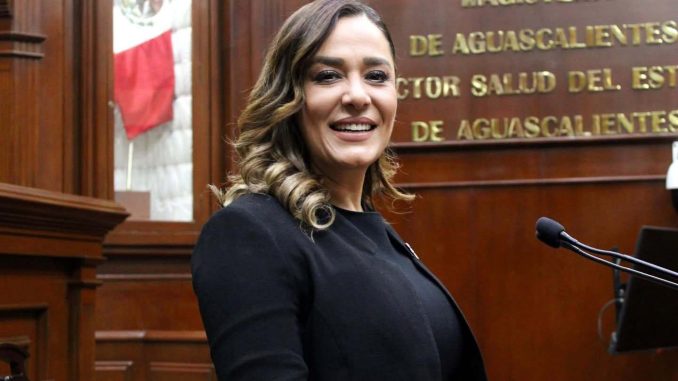 Todos tenemos el derecho a ser cuidados: Arlette Muñoz