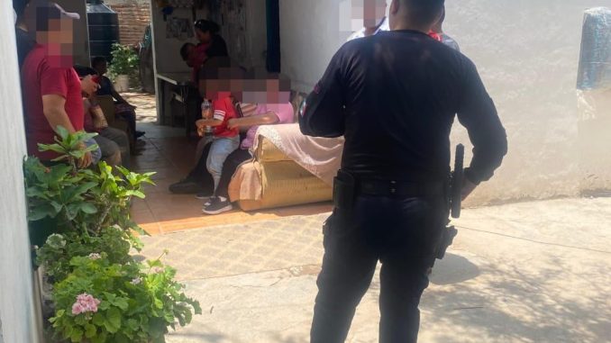 Oficiales del Mando Coordinado evitan depósito por llamada de extorsión en l municipio de Rincón de Romos