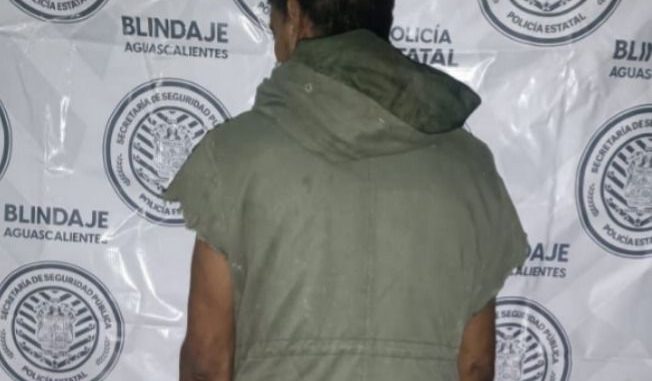 Policías Estatales detienen a sujeto con orden de aprehensión vigente por el delito de robo