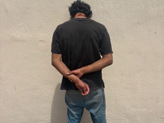Policía Municipal detiene a sujeto señalado por daños en la propiedad privada