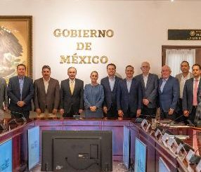 Sheinbaum se reúne con gobernadores para afrontar el cierre de la frontera al ganado mexicano