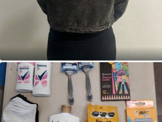 Policía Municipal detiene a Mujer señalada de robo tipo fardero