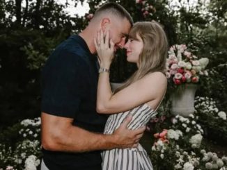 ¡Agotado! Vestido que usó Taylor Swift para anunciar su compromiso con Travis Kelce arrasa con las ventas