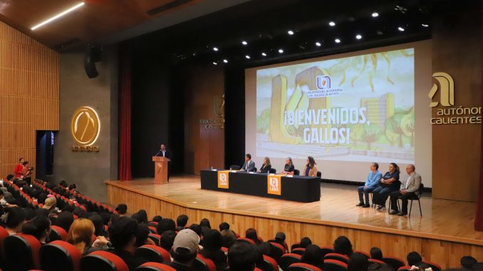 Una nueva era educativa para la UAA con la bienvenida a estudiantes de su primer licenciatura en línea