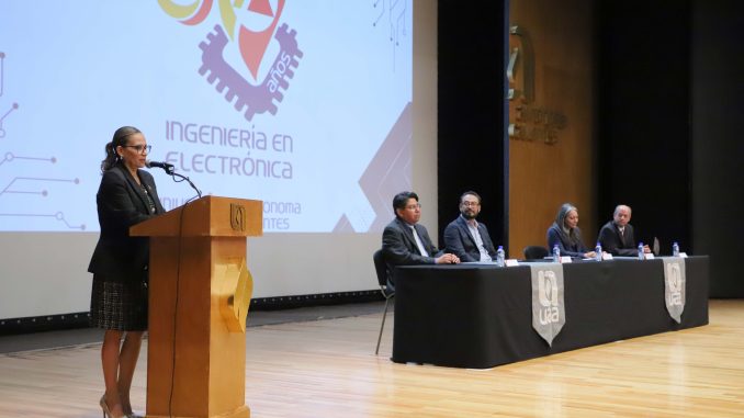 De 50 estudiantes a una generación de líderes tecnológicos: Celebran 30 años de Electrónica en la UAA