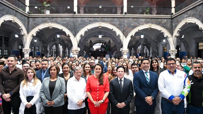 Gobernadora Tere Jiménez recibe Reconocimientos por impulsar la Salud en Aguascalientes y pone en marcha la Red de Municipios por la Salud