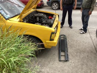 Policía Municipal asegura a sujeto que intentaba abrir un vehículo estacionado en el fraccionamiento Lindavista