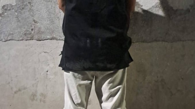 Elementos de la Policía Metropolitana detienen a sujeto en el fraccionamiento Villas del Río que contaba con orden de aprehensión vigente por el delito de robo calificado