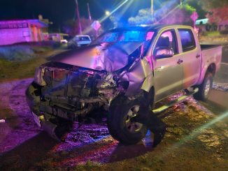 Aparatoso choque por alcance se registró sobre Boulevard Rodolfo Landeros gallegos en el Municipio de Calvillo fue intervenido por Policías del Mando Coordinado