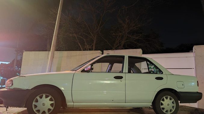 Policías Estatales detienen a una persona por conducir un vehículo con reporte de robo