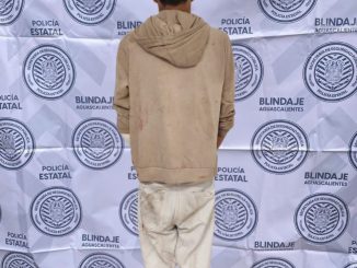 Policías Estatales detienen a sujeto que hizo un boquete en un predio ubicado en el fraccionamiento J. Guadalupe Peralta Gamez