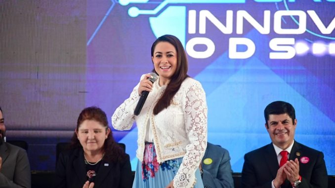 Gobernadora Tere Jiménez impulsa la Ciencia y la Innovación: inaugura el Foro Multilateral y entrega el Premio Estatal de Tecnología 2025