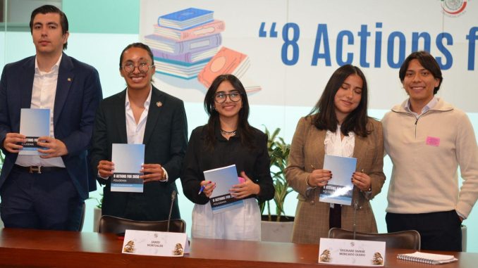 Presentan en el Senado de la República el libro “8 Acciones por el 2050”