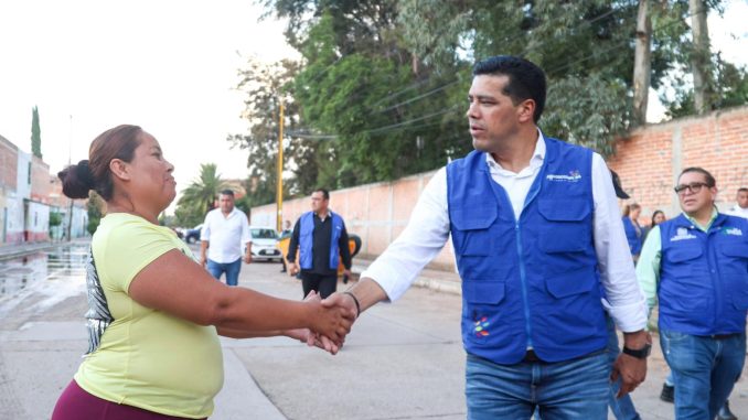 Leo Montañez realizó Gira de trabajo en las colonias Vicente Guerrero e Insurgentes