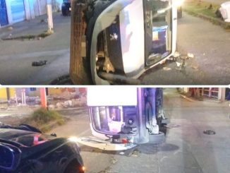 Policía Vial asiste un accidente de tránsito tipo volcadura al sur de la ciudad