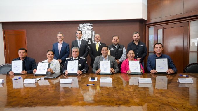 Municipio de Aguascalientes firma Convenio Interinstitucional para la atención y canalización de adolescentes infractores
