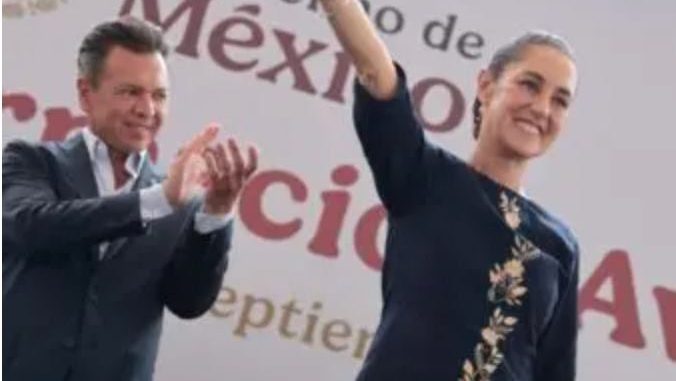 Sheinbaum bloquea rechifla a Pablo Lemus: ‘Si no hay respeto nos vamos’