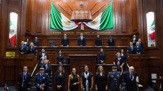 Otorga el Congreso del Estado Medallas al Mérito social a instituciones y ciudadanos Aguascalentenses