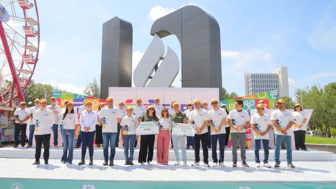 Feria Universitaria de la UAA honra la autonomía, reafirma la vocación de servicio y abre una puerta al conocimiento