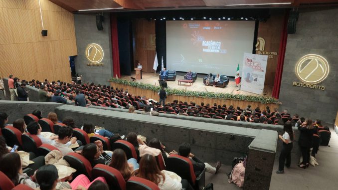 Contadores del futuro: IA, sostenibilidad y ética marcan la agenda del Foro Regional en la UAA