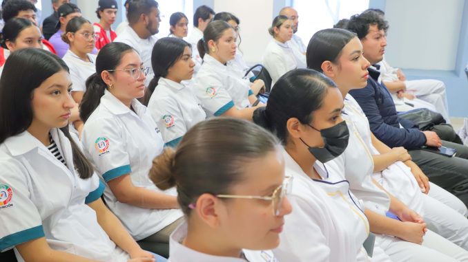 Encuentro “Juntos por la Salud en nuestro Estado” fortalece lazos entre la UAA y el sector salud