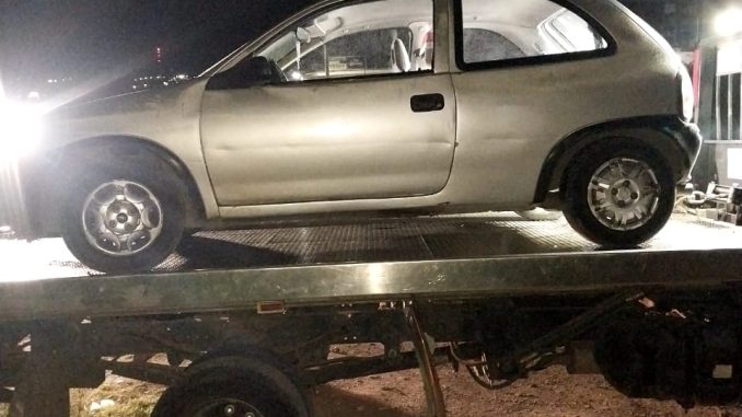 Policías Estatales recuperan vehículo reportado robado minutos antes en el fraccionamiento Vistas de Oriente