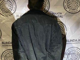 Policías Estatales detienen a sujeto en el exterior de la central camionera, tras detectarlo en poder de 10 envoltorios de sustancias al parecer ilícitas