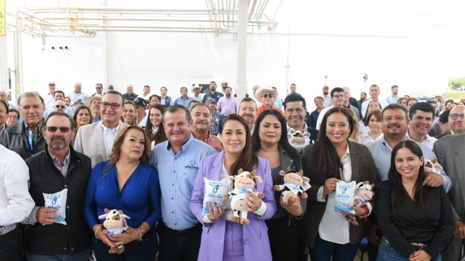 Gobernadora Tere Jiménez inaugura Planta de AliLeche en Pabellón de Arteaga