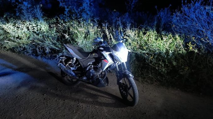 Accidente tipo caída de motocicleta que se registró en el Municipio de Pabellón de Arteaga fue intervenido por Policías Estatales