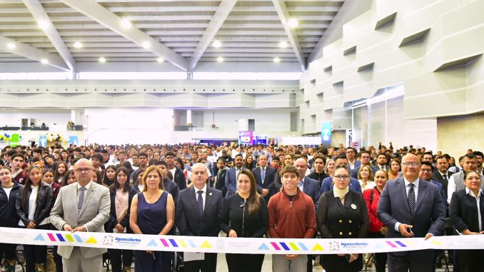 Impulsa Gobernadora Tere Jiménez el talento de las y los jóvenes de Aguascalientes en Foro Estatal de Emprendimiento