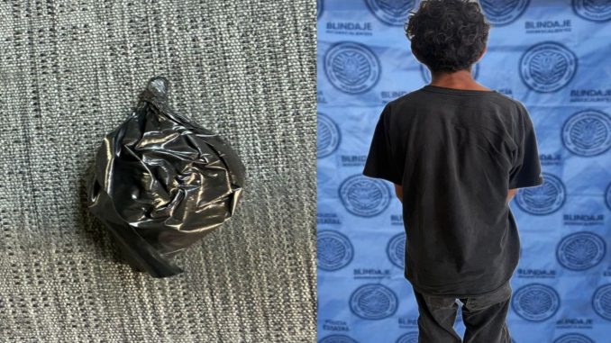 Policías Estatales de Aguascalientes detienen a una persona en poder de sustancia granulada al tacto al parecer cristal
