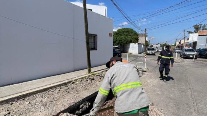 MIAA rehabilita red de alcantarillado sanitario en la calle Poder Legislativo