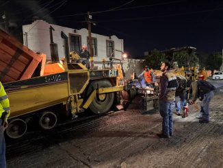 Avanza trabajos de rehabilitación vial en la calle Vázquez del Mercado