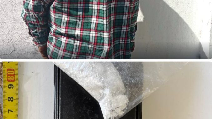 Un hombre es detenido por la Policía Municipal al encontrarle sustancias ilícitas en Lomas del Chapulin