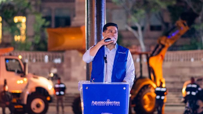 Entrega Leo Montañez 43 nuevas unidades para Servicios Públicos
