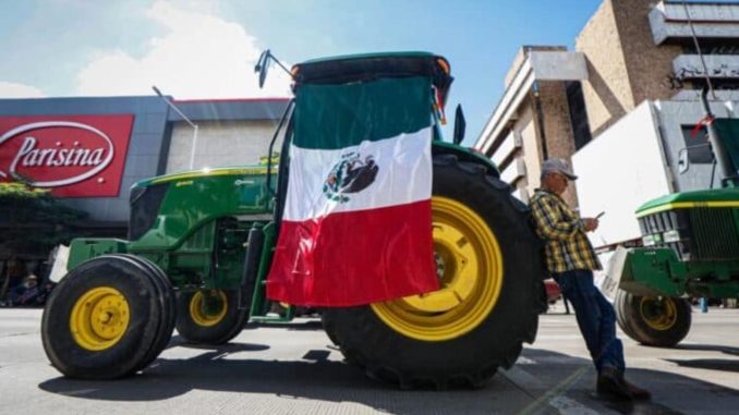 Estos son los bloqueos viales en las carreteras de México