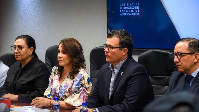 Congreso de Aguascalientes recibió los Proyectos de Leyes de Ingresos 2026 de los once Municipios del Estado