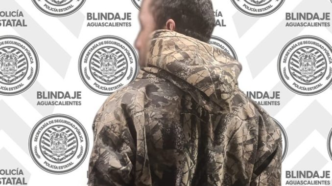Policías Estatales de Aguascalientes detienen a sujeto que tenía una orden de aprehensión por delitos contra la salud