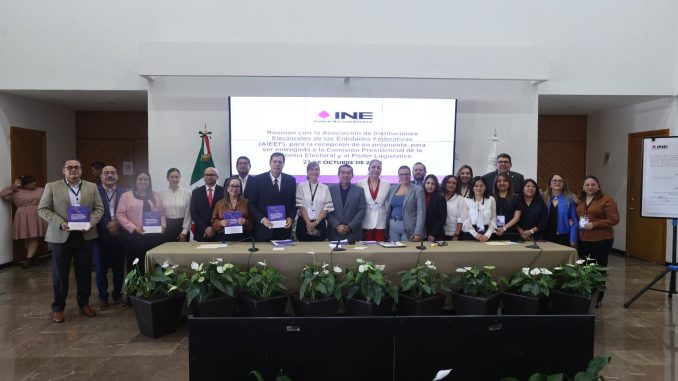 Recibe INE propuesta para la reforma electoral de la Asociación de Instituciones Electorales de las Entidades Federativas