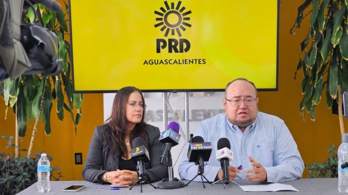 Regidora de Jesús María, Lolys Adame comparte proyectos en beneficio de los jesumarienses Regidora de Jesús María, Lolys Adame comparte proyectos en beneficio de los jesumarienses