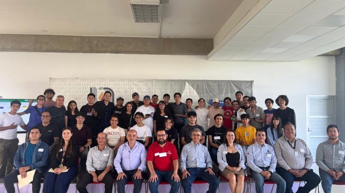 Ingeniería de la UAA demuestra su liderazgo en el Concurso Robots Minisumo 2025