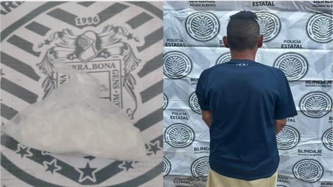 Policías del Mando Coordinado detienen a sujeto en San José de Gracia, en poder de bolsa que contenía sustancia granulada al parecer cristal