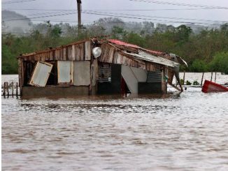 Más de 50 muertos por el huracán Melissa en el Caribe, que evalúa los catastróficos daños
