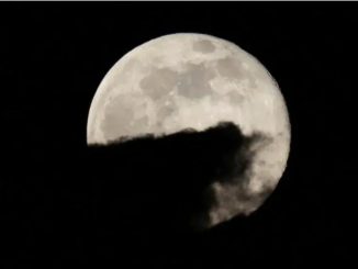 La superluna más grande de 2025 ilumina esta noche el cielo de México