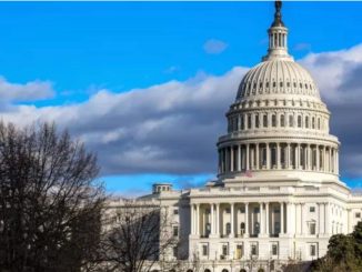 Senadores republicanos y demócratas alcanzan acuerdo para reabrir gobierno federal, reportan medios de EE.UU.