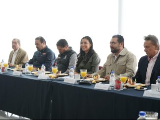 Reafirma Municipio trabajar de manera coordinada con dependencias y sector de la construcción